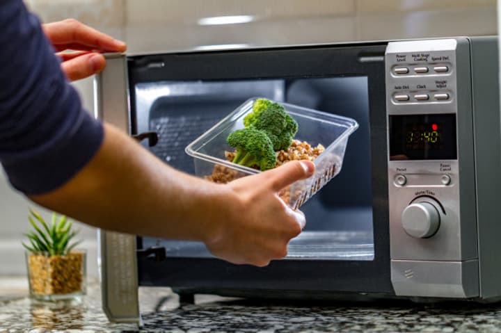 Geliat Ekonomi Kuliner Akhir Tahun: Dari Frozen Food Hingga Warisan Rasa Nusantara