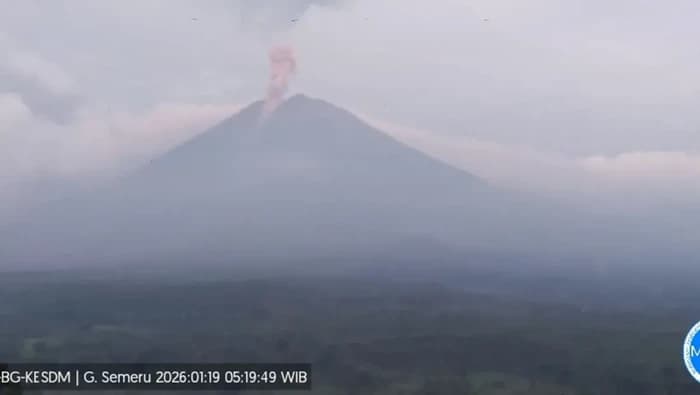 Ketika Semeru Batuk Kembali: Membaca Tanda dan Dampak Jauh di Balik Letusan Pagi Itu