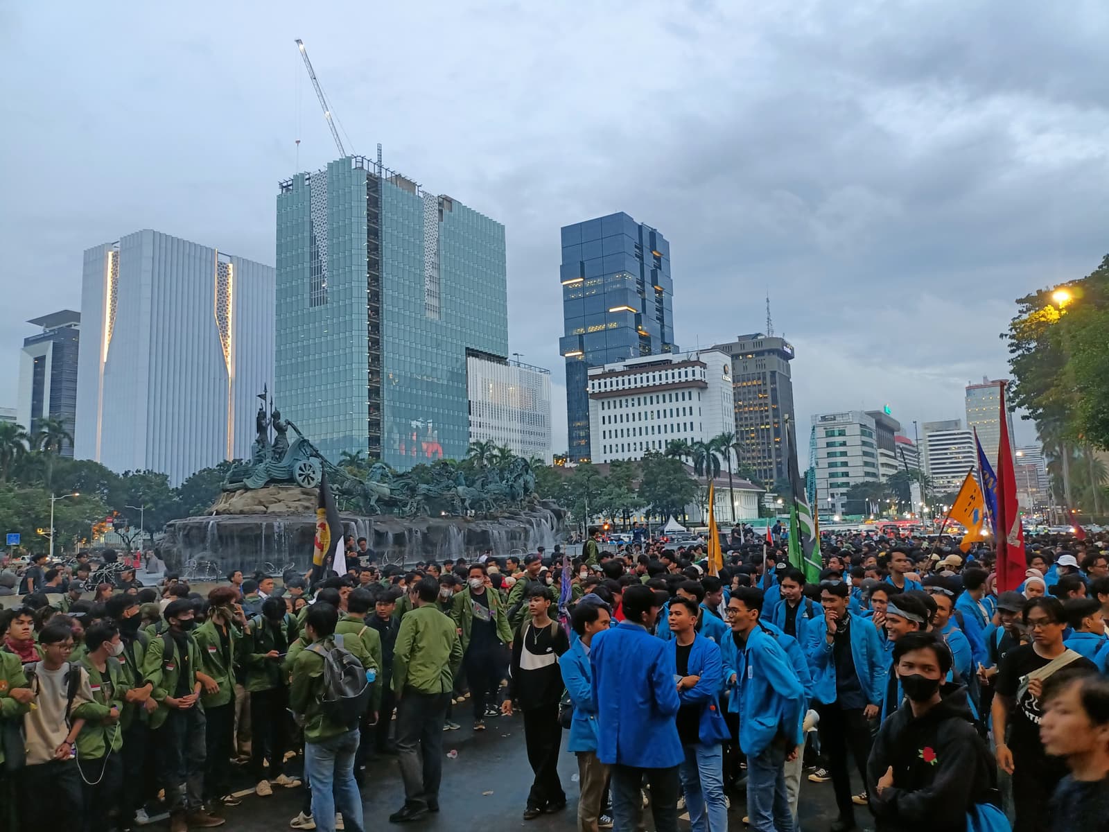 Melihat Indonesia dari Kaca Mata Dunia: Ketika Aksi Jalanan Menjadi Cerita Global