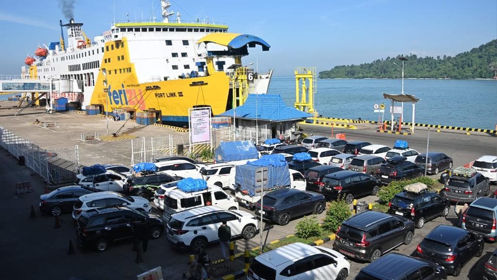Menyiasati Arus Mudik 2026: Strategi ASDP di Selat Sunda dan Tantangan Logistik di Balik Angka 3 Juta Tiket