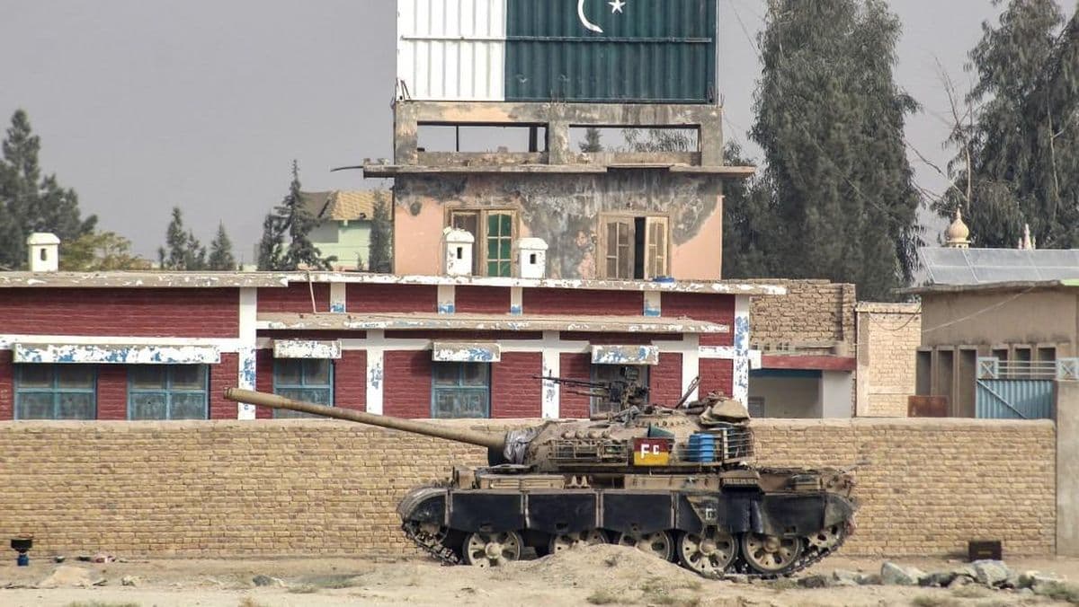 Ketegangan Pakistan-Afghanistan Memanas: Serangan Udara dan Dampaknya yang Lebih Luas