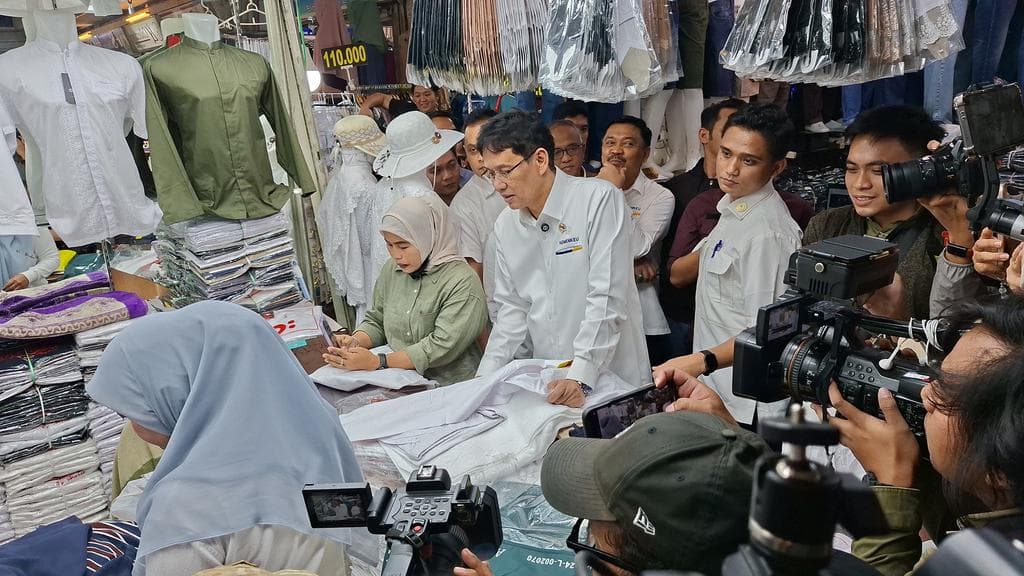 Minyak USD 100, APBN Menahan Diri: Analisis Strategi Pemerintah Menjaga Harga BBM Tetap Stabil