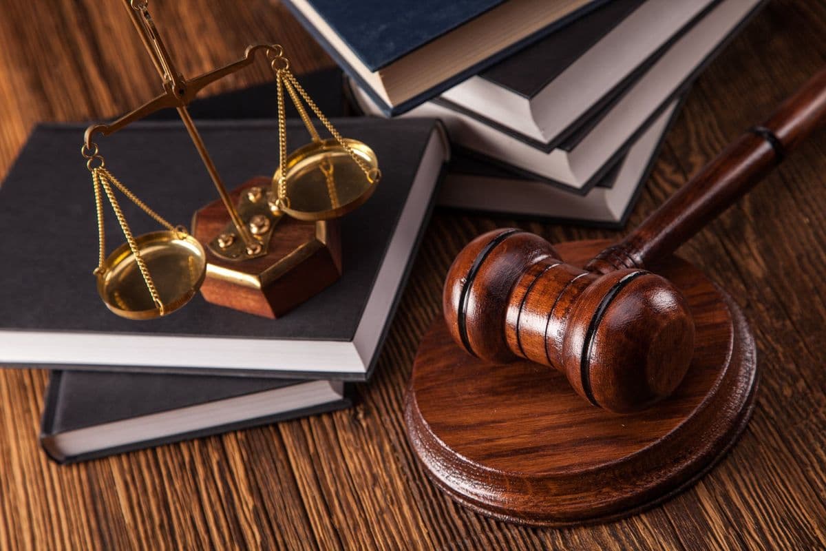 Hukum Bukan Sekadar Teks: Bagaimana Kesadaran Masyarakat Mengubah Wajah Keadilan di Era Digital