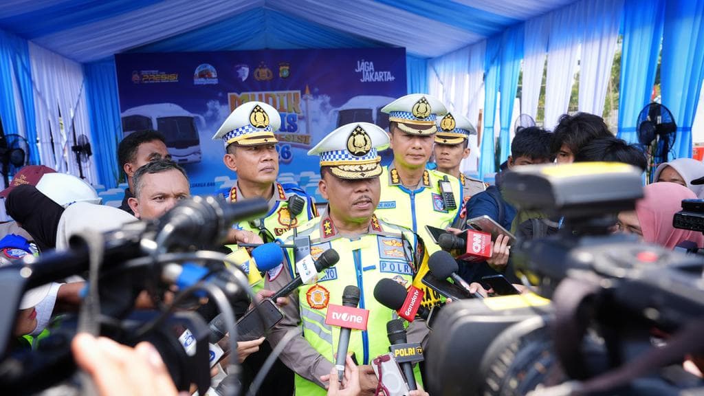 Mengurai Kemacetan Arus Balik: Antara Kebijakan One Way dan Strategi Digital Polisi Lalu Lintas