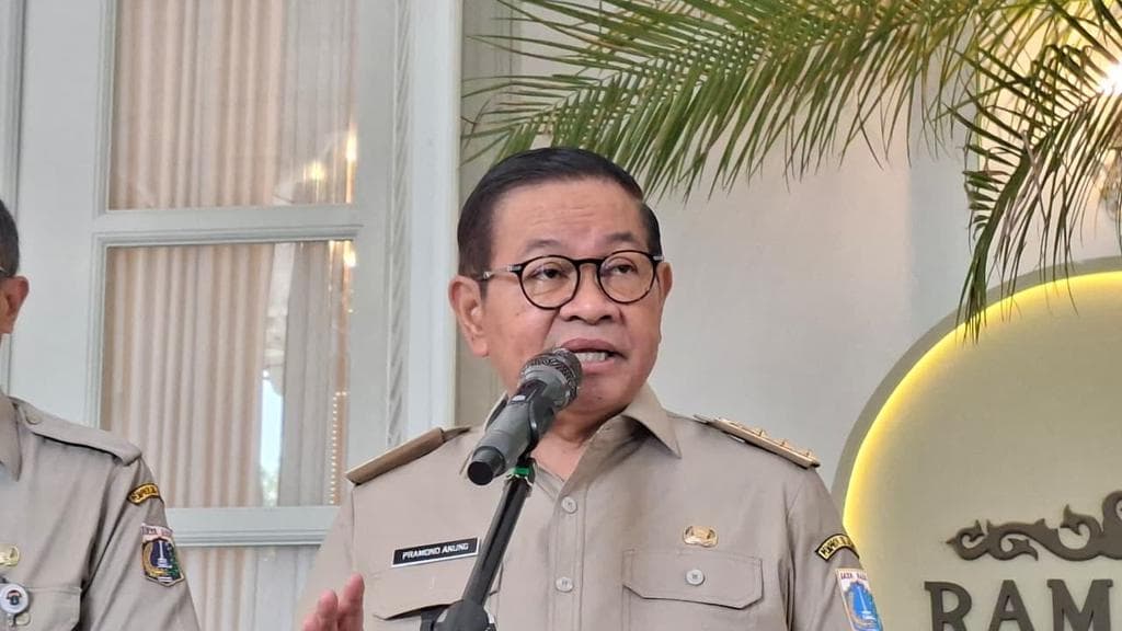 Lebaran Sederhana Pramono Anung: Dari Istiqlal ke Balai Kota, Sebuah Teladan Baru di Ibu Kota